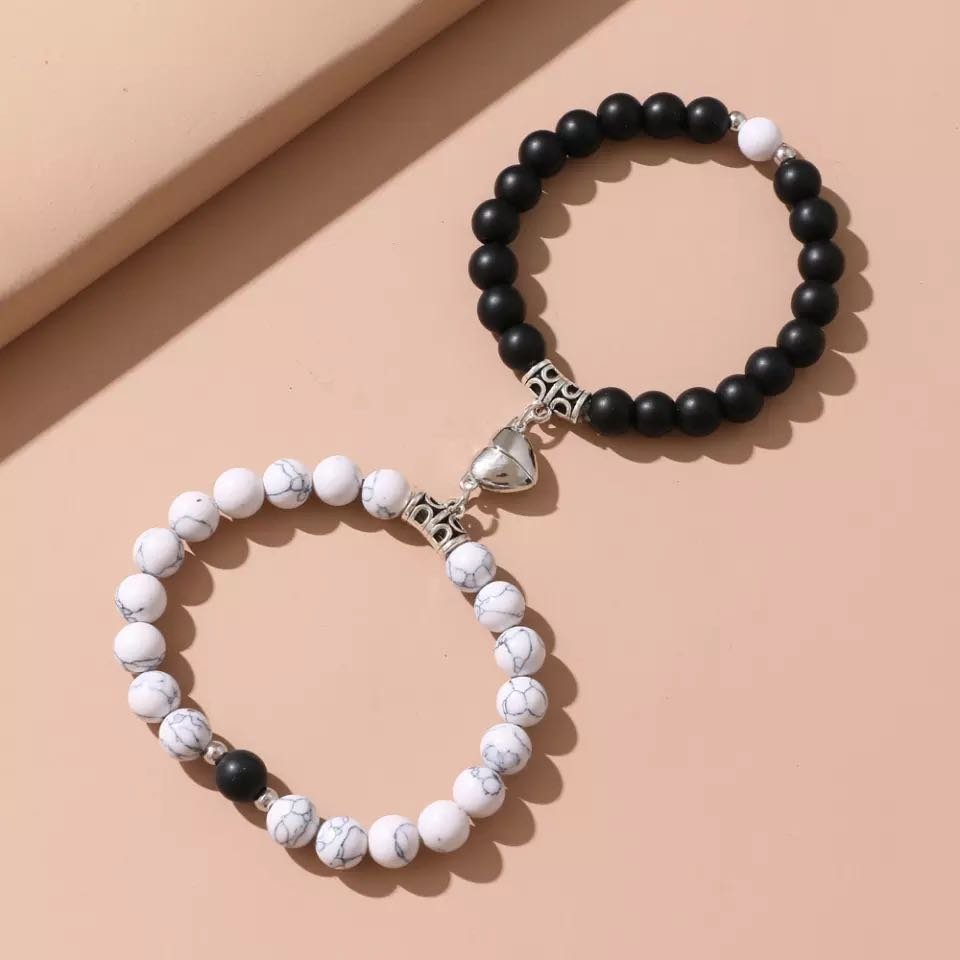 Bracelet en Howlite : bienfaits et comment le porter - Biloria