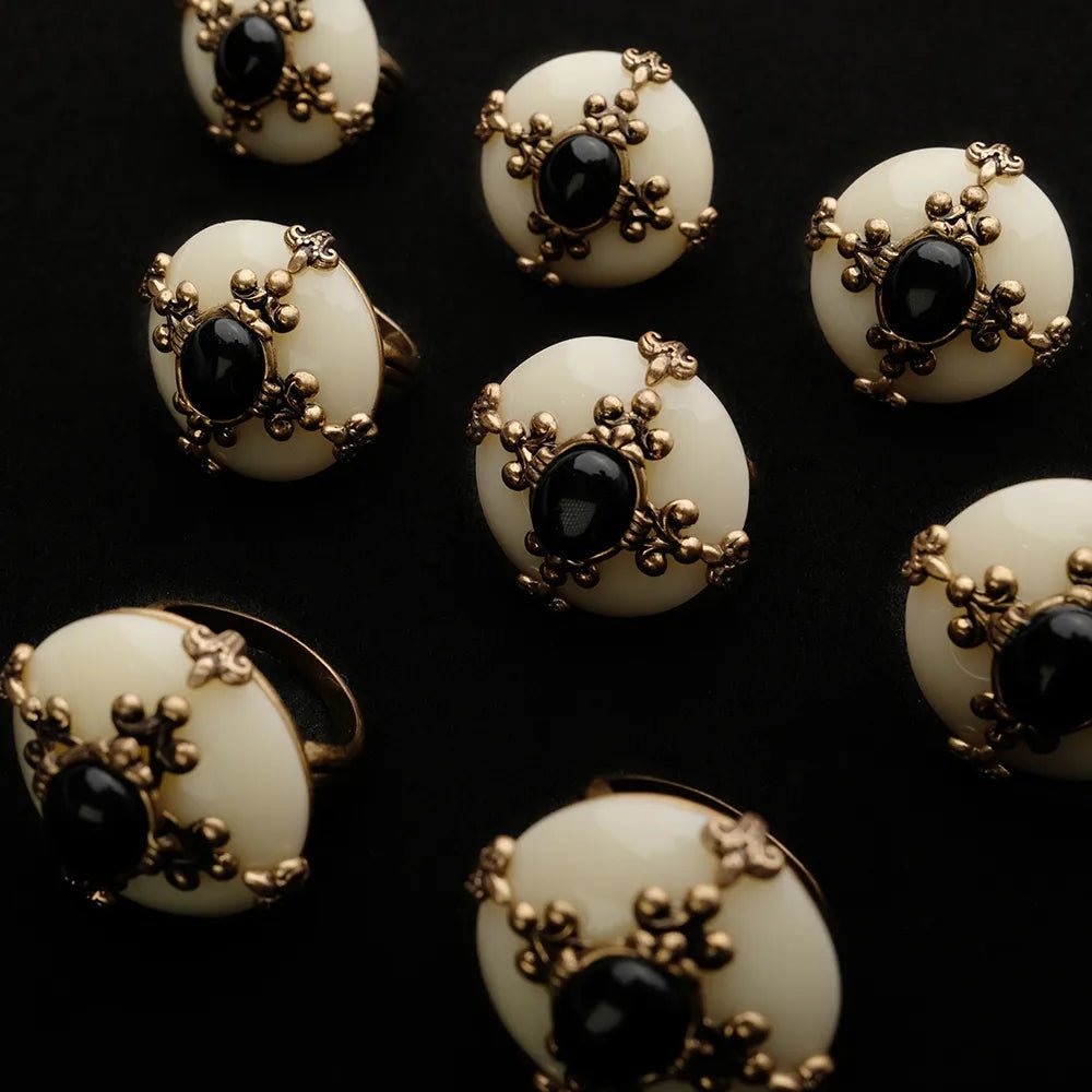 Bague Agate Noire Fleur de Lys – Bijou Spirituel Protecteur - Biloria