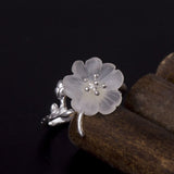 Bague Ajustable Quartz Clair et Argent 925 – Fleur de Tranquillité - Biloria