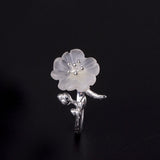 Bague Ajustable Quartz Clair et Argent 925 – Fleur de Tranquillité - Biloria