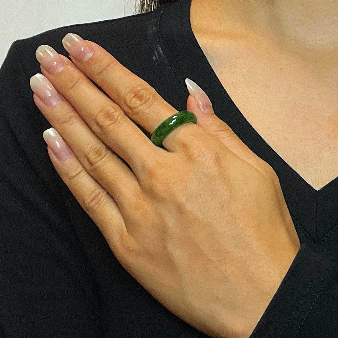 Bague en jade vert | Pierre naturelle de Russie | Feng Shui protecteur - Biloria
