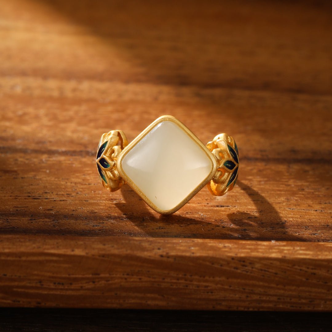Bague Éveil Lotus Bleu - Jade Blanc, Argent Plaqué Or - Biloria