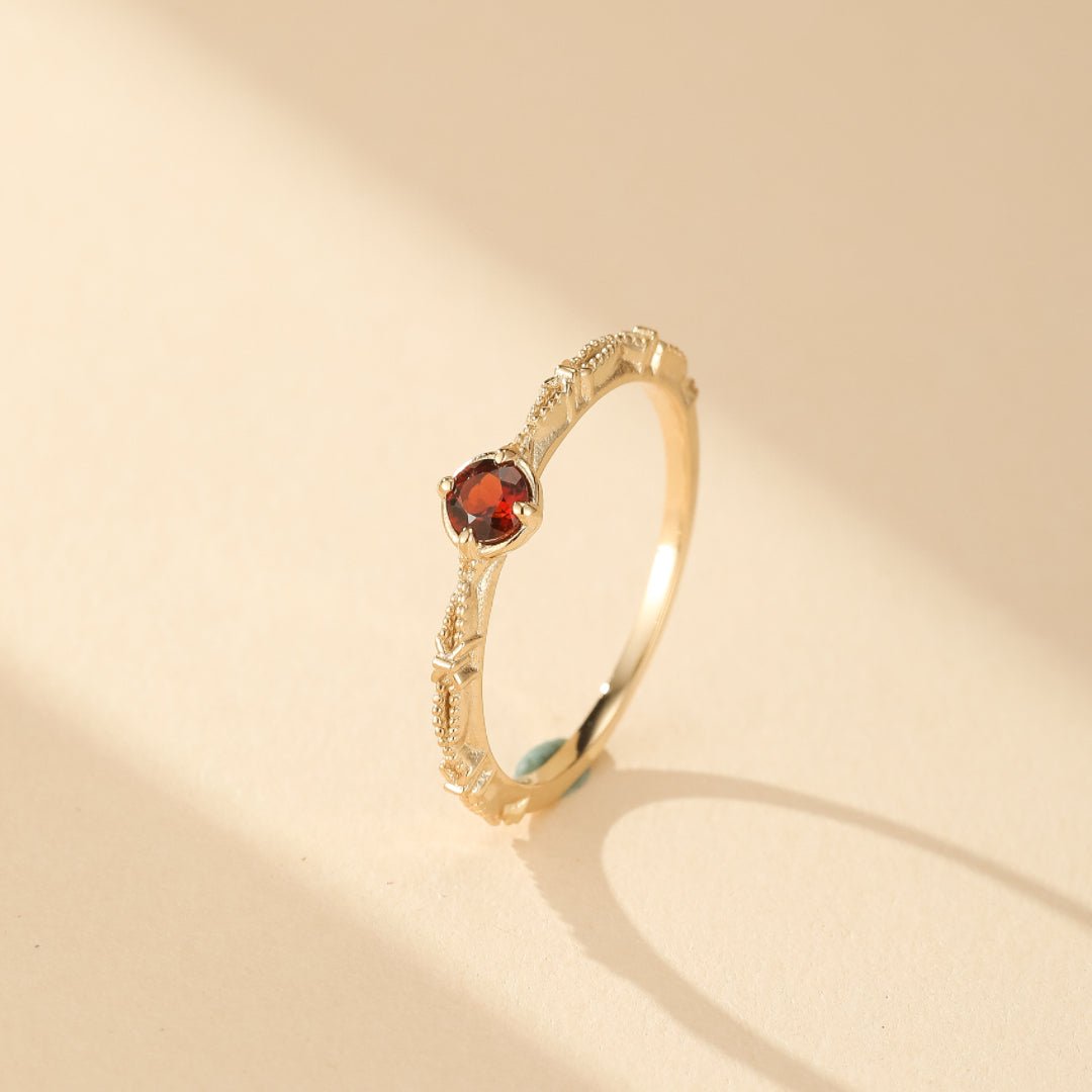 Bague Grenat Rouge Argent Plaqué Or – Énergie et Élégance - Biloria
