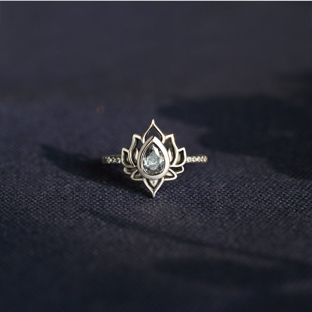 Bague Lotus Le Renouveau en Argent S925 avec Zircon - Biloria