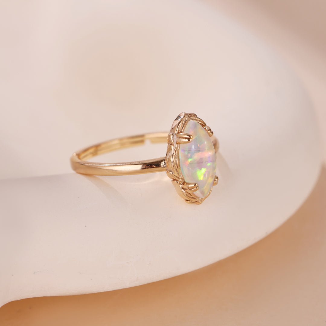 Bague Opale Ajustable - Argent Plaqué Or, Bijou Spirituel - Biloria