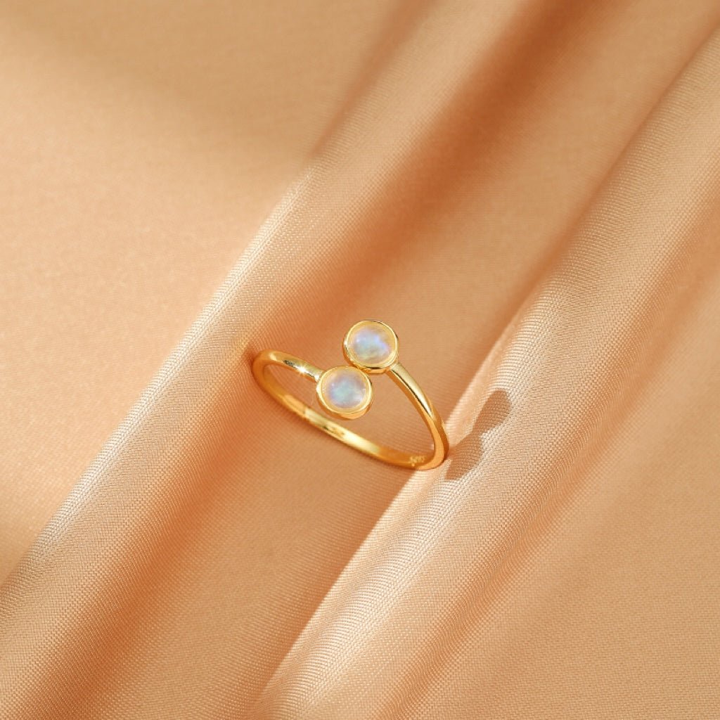 Bague Pierre de Lune Ajustable – Bijou Féminin Argent Plaqué Or - Biloria