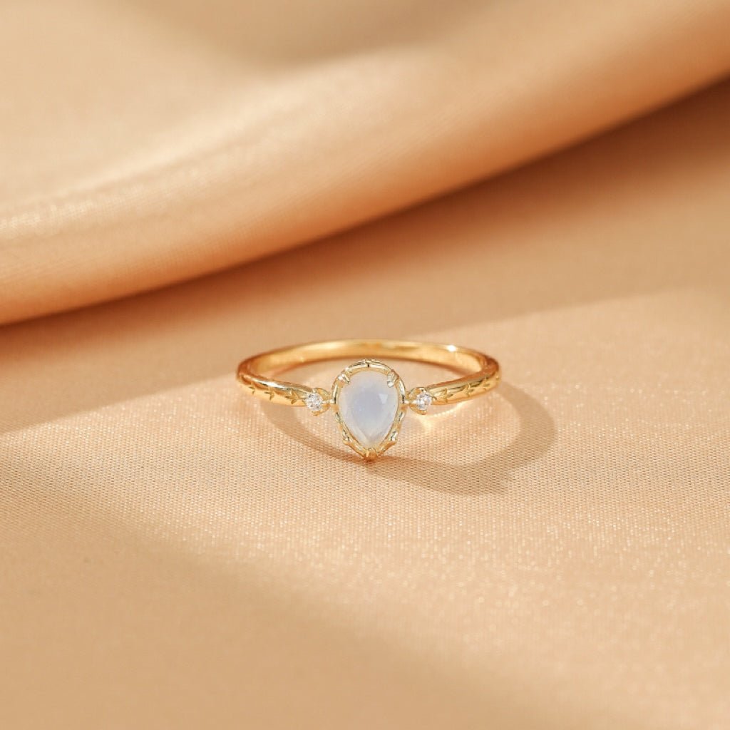 Bague Pierre de Lune en Argent Plaqué Or - Biloria