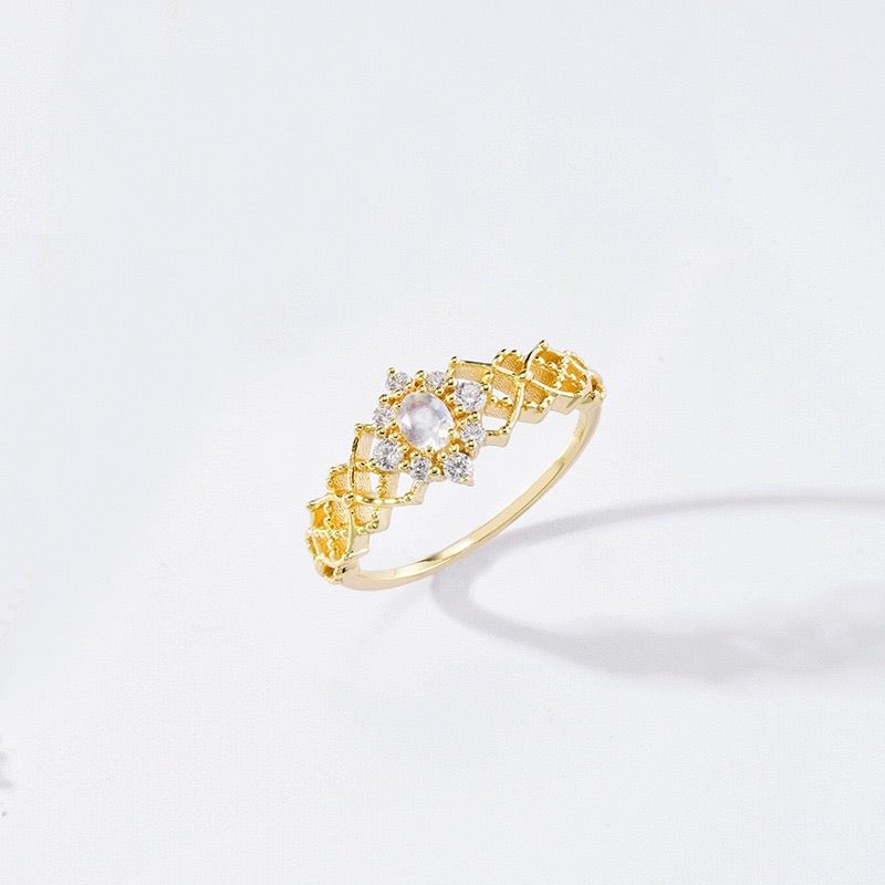 Bague Pierre de Lune Fleur de Lune Argent Plaqué Or - Biloria