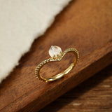 Bague Pierre de Lune Goutte Lumineuse en Argent Plaqué Or - Biloria