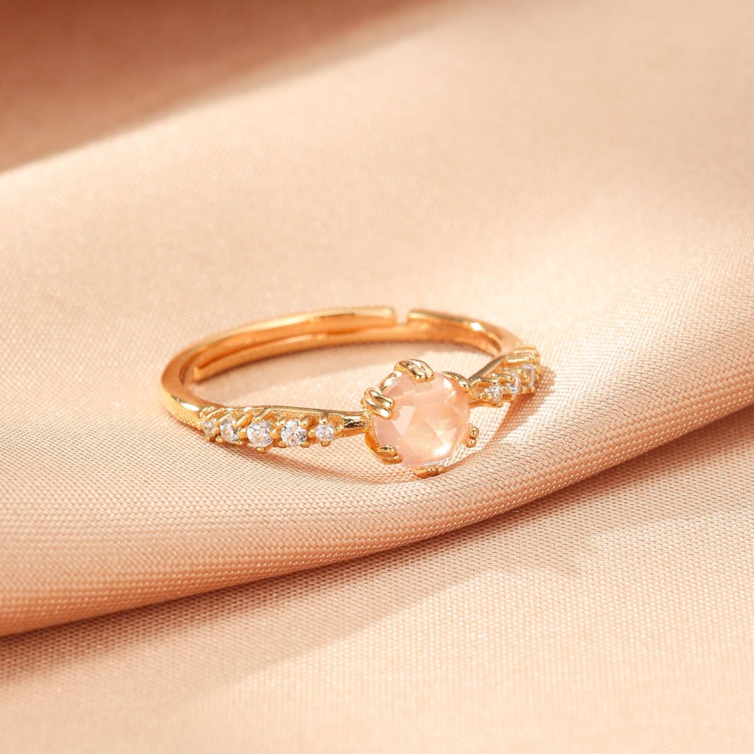 Bague Quartz Rose : amour de soi et élégance dorée - Biloria