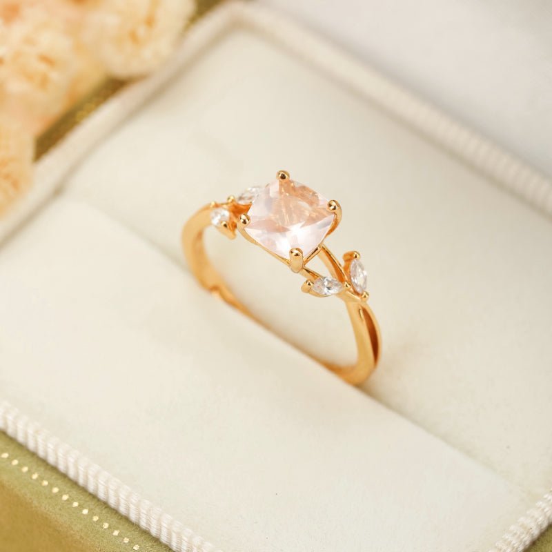 Bague Quartz Rose et Zircon Argent Plaqué Or Design Feuillu Feng Shui - Biloria