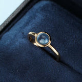 Bague Topaze Bleue 6 mm en Argent Plaqué Or - Biloria