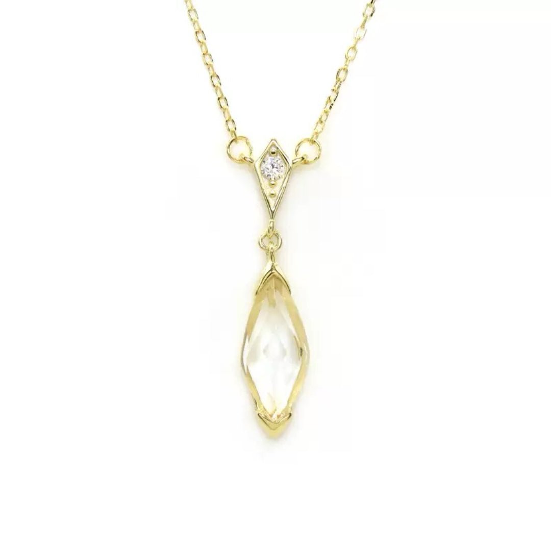 Besoin d'une lumière douce au quotidien ? Collier Cristal de Roche - Biloria