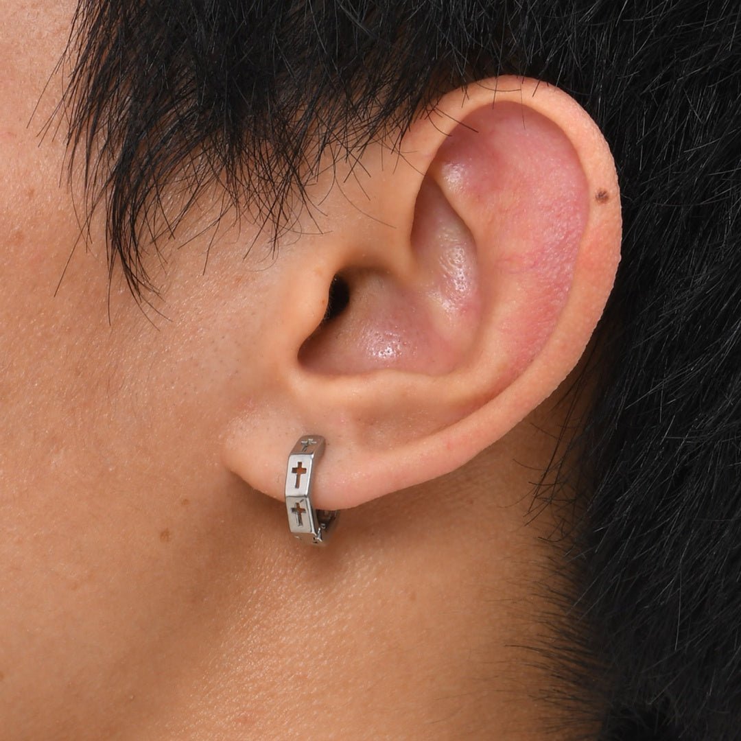 Boucle d'Oreille Homme Croix Ajourée – Acier Inoxydable 316L - Biloria