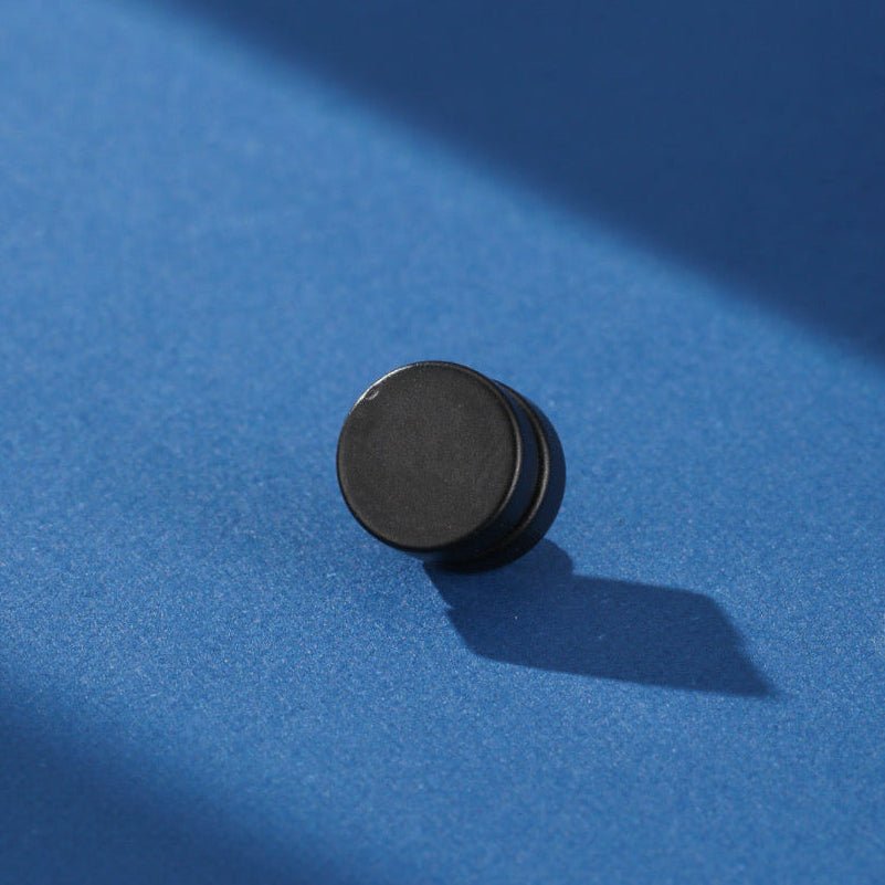 Boucle d'Oreille Noire Cercle Aimanté Homme - Sans Perçage - Biloria