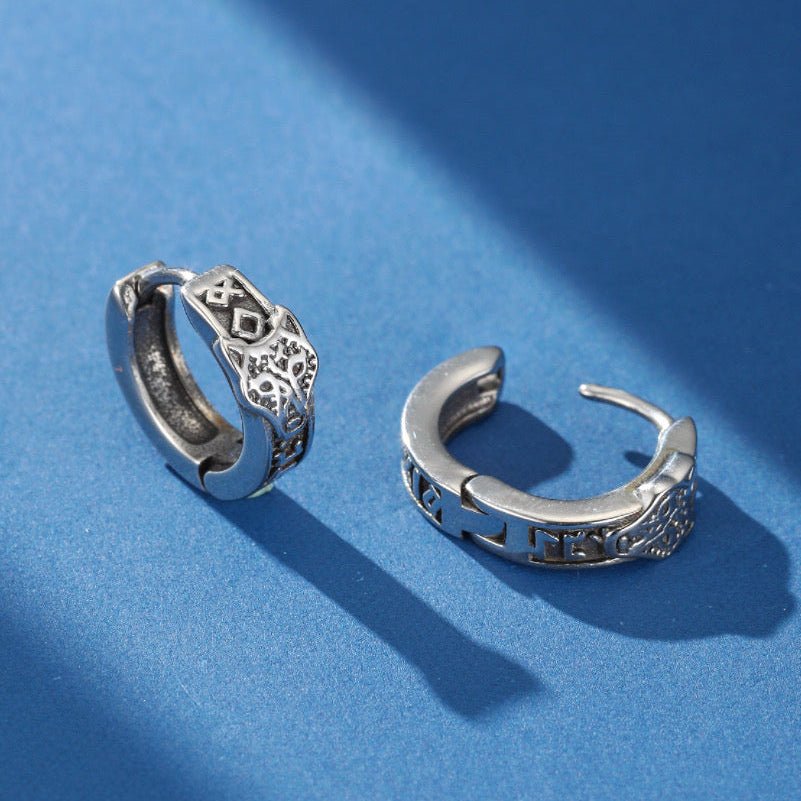 Boucle d'Oreille Viking avec Crâne et Runes - Biloria