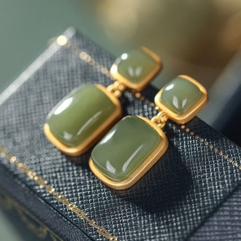 Boucles d'Oreilles Jade – Argent Plaqué Or, Harmonie et Pureté - Biloria