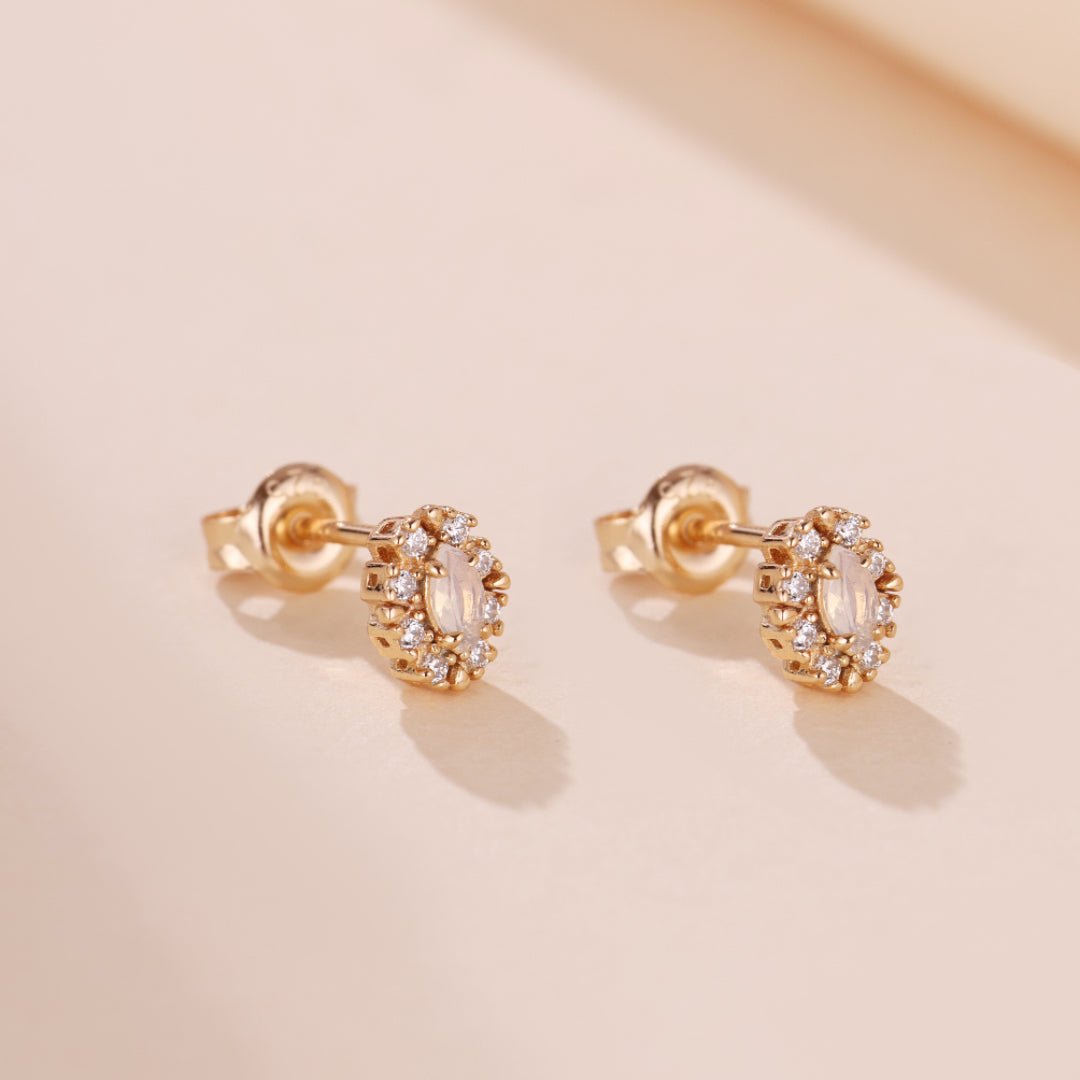 Boucles d'Oreilles Opale Blanche Brume Étoilée Argent Plaqué Or - Biloria