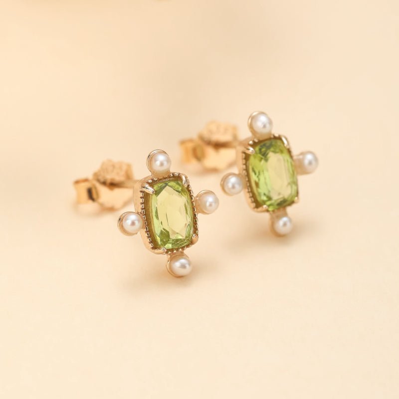Boucles d'Oreilles Péridot et Perle Carrées en Argent Plaqué Or - Biloria