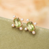 Boucles d'Oreilles Péridot et Perle Carrées en Argent Plaqué Or - Biloria