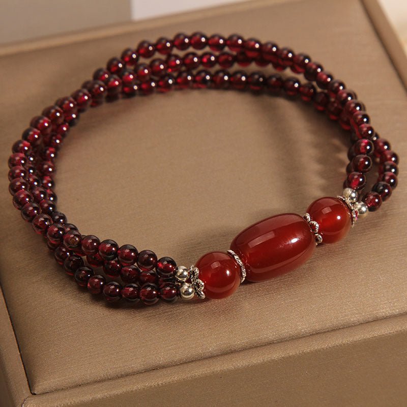 Bracelet en Grenat 3mm Triple Rangée pour Bien-être - Biloria