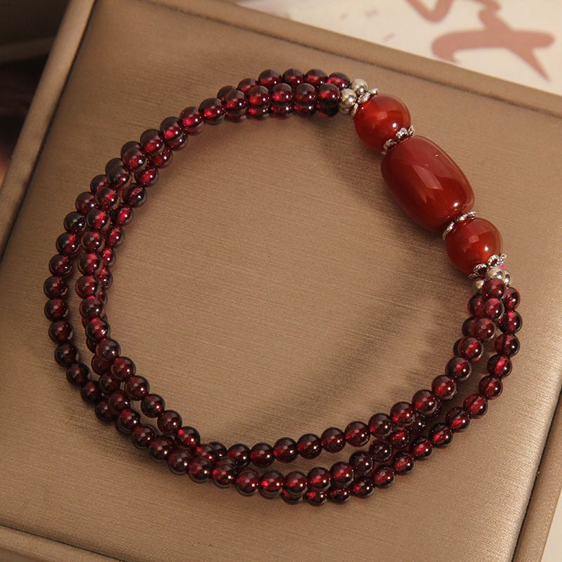 Bracelet en Grenat 3mm Triple Rangée pour Bien-être - Biloria