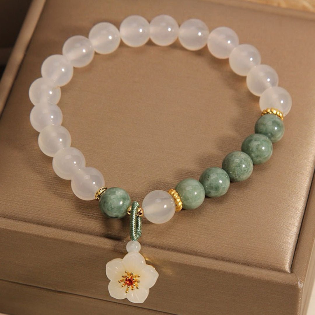 Bracelet en Jade et Agate avec Fleur de Cerisier - Biloria