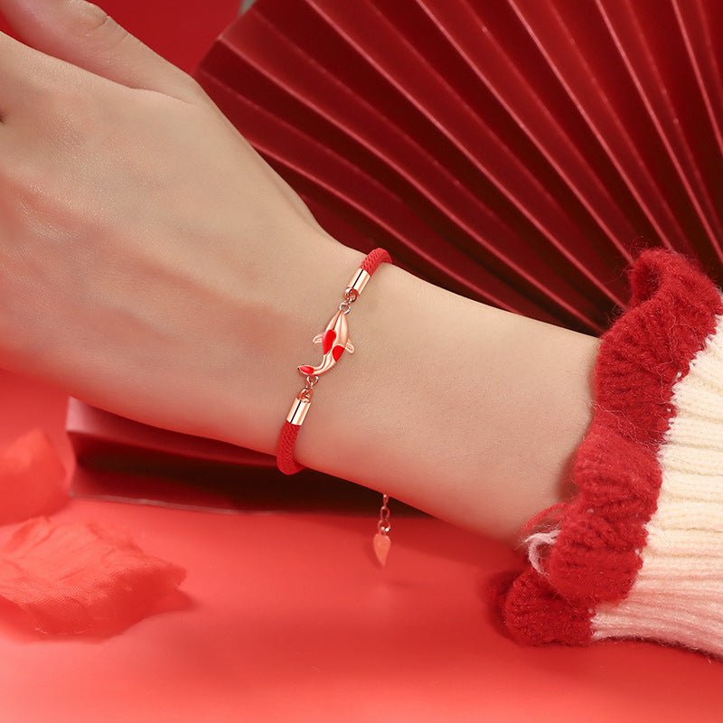Bracelet Fil Rouge Carpe Koï : Chance et Force Intérieure - Biloria