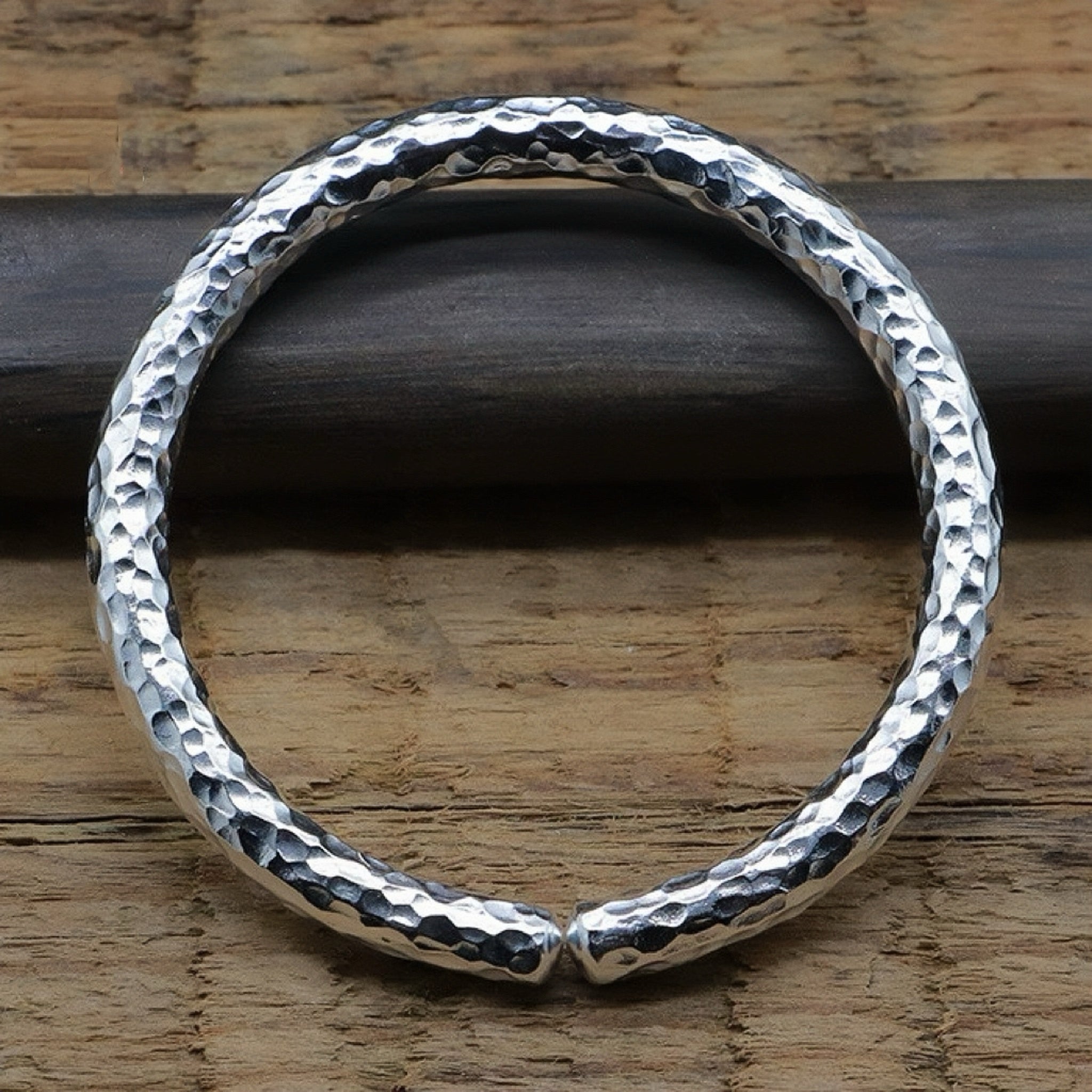 Bracelet Jonc Argent 999 Martelé | Bien-être et Protection - Biloria