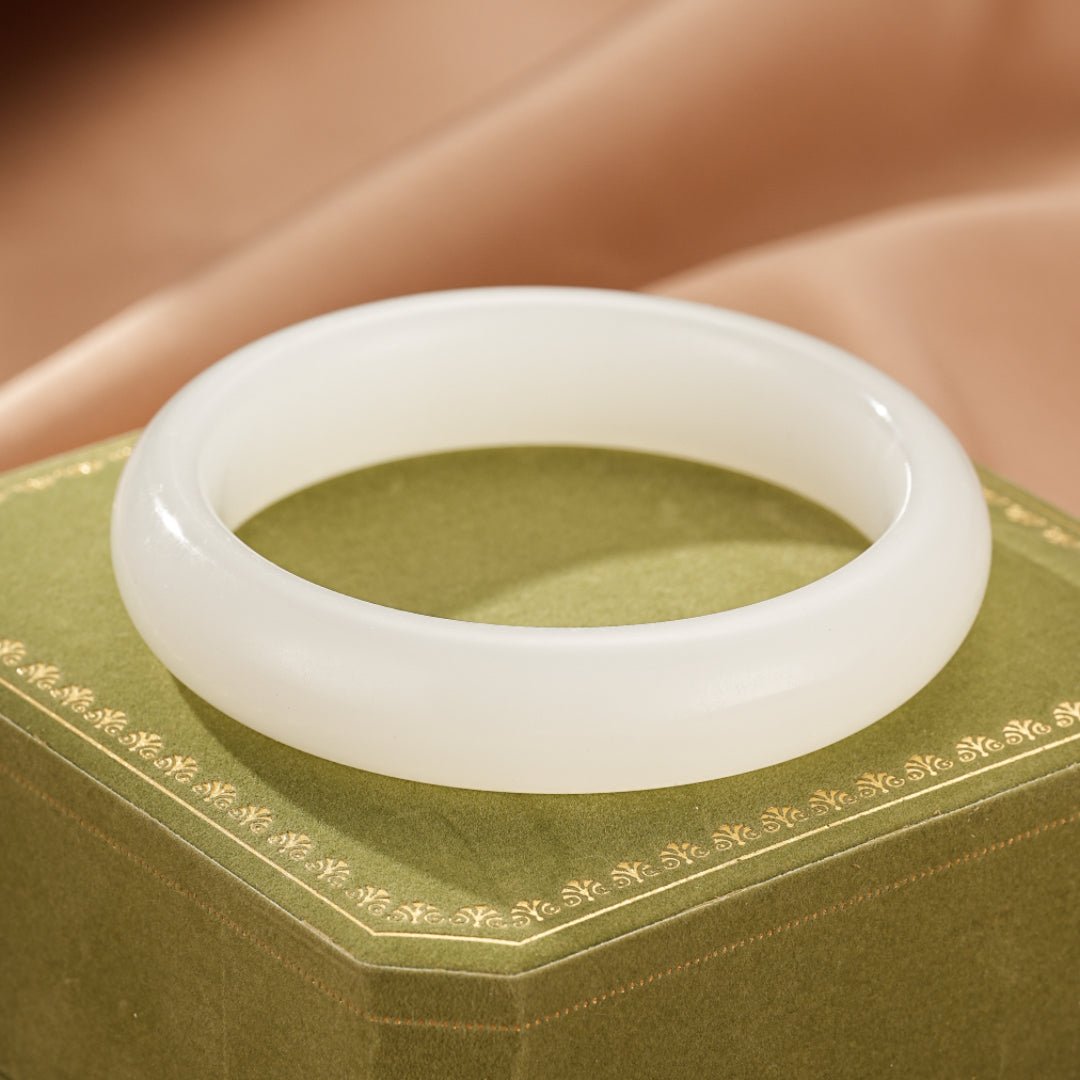 Bracelet Jonc Jade Blanc : sérénité et pureté - Biloria