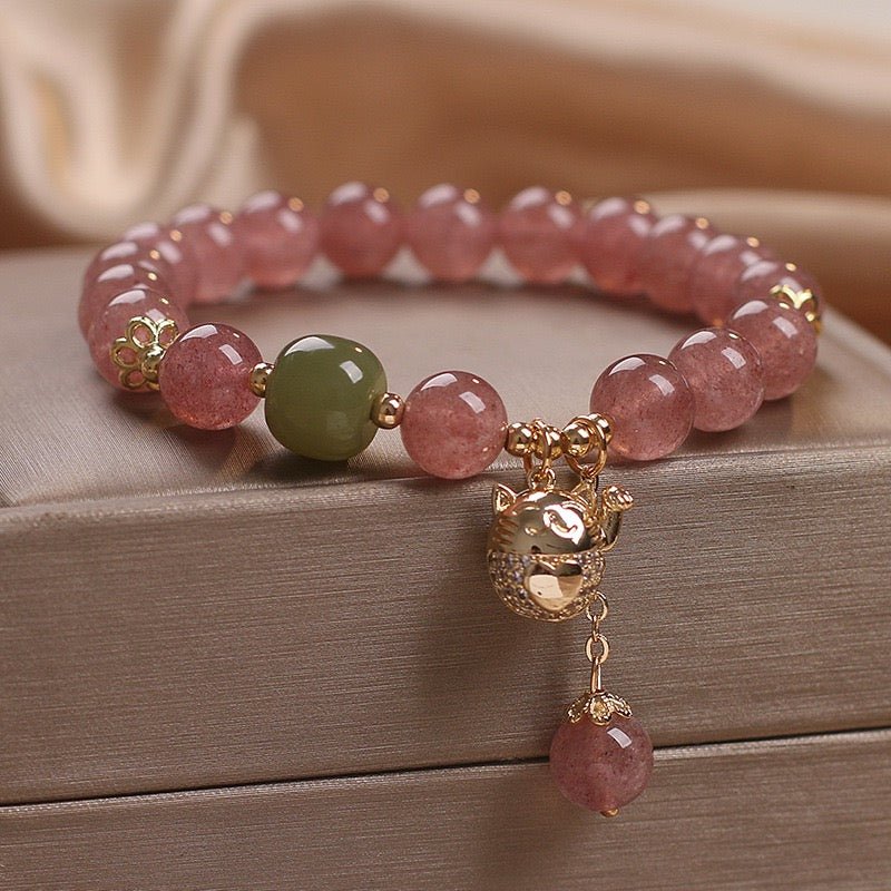 Bracelet Maneki-neko Quartz Fraise, Argent Plaqué Or - Biloria