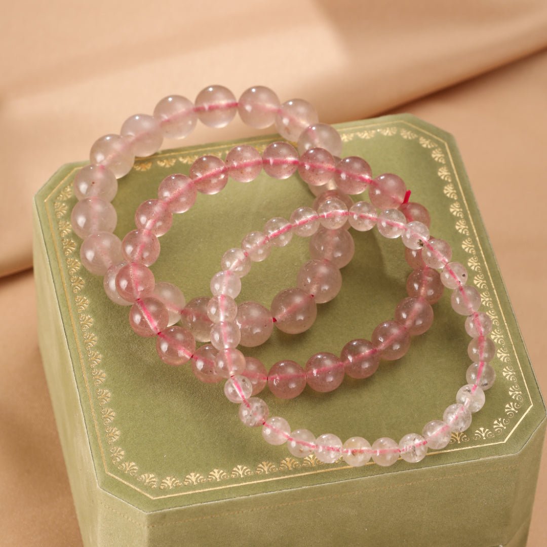 Bracelet Quartz Fraise - Douceur et Éclat Naturel - Biloria
