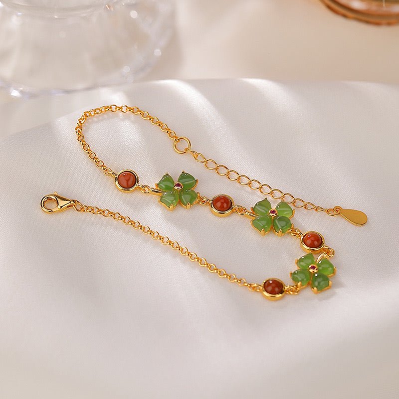 Bracelet Trèfle Jade et Agate Rouge – Chance et Sérénité - Biloria