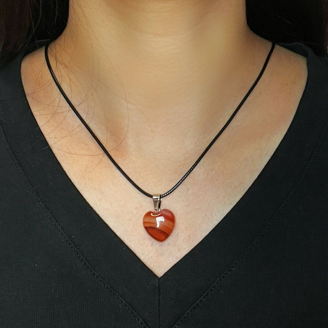 Collier Agate Rouge – Cœur Vital : Passion et Ancrage - Biloria