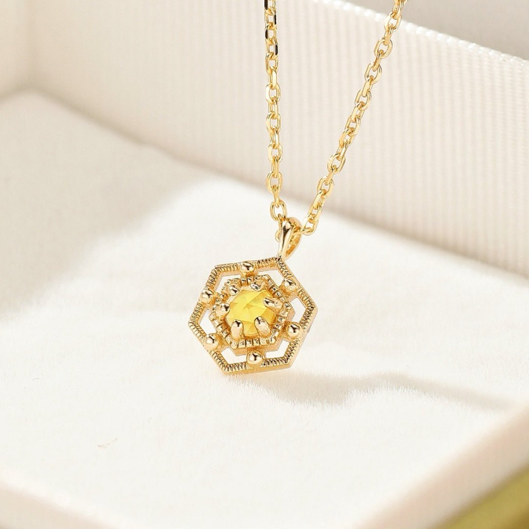 Collier Citrine Hexagonal – Argent Plaqué Or - Biloria