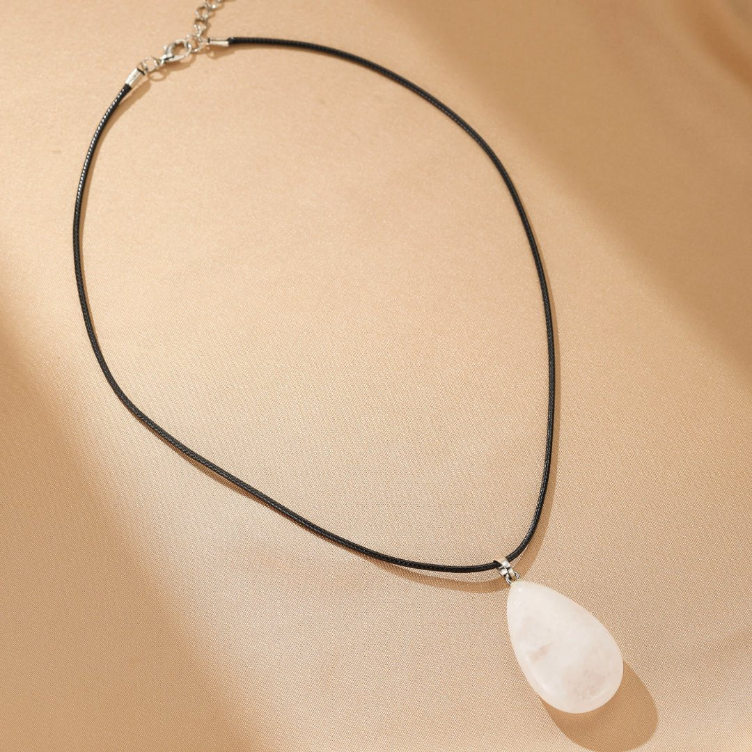 Collier Cristal de Roche Goutte – Clarté et Harmonie - Biloria