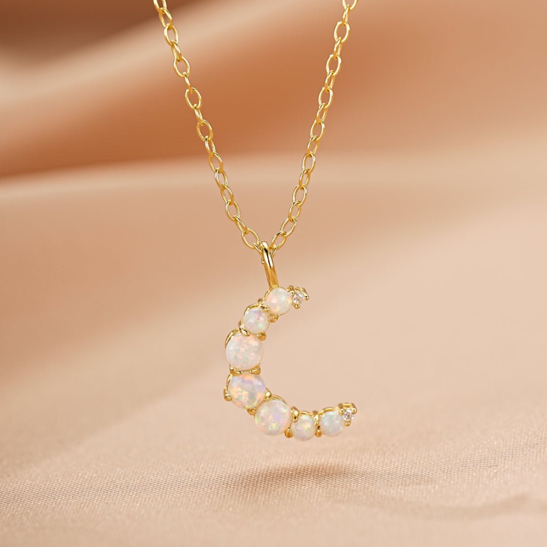 Collier Croissant de Lune Opale Argent Plaqué Or - Biloria