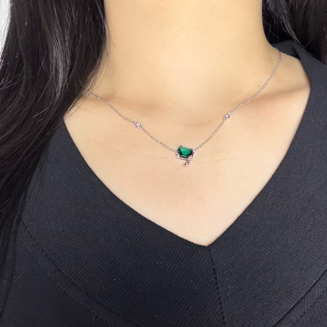 Collier Émeraude et Zircon en Argent Plaqué Platine - Biloria