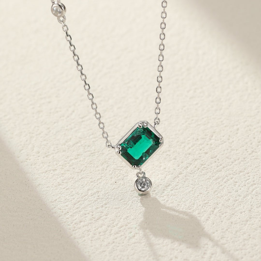 Collier Émeraude et Zircon en Argent Plaqué Platine - Biloria