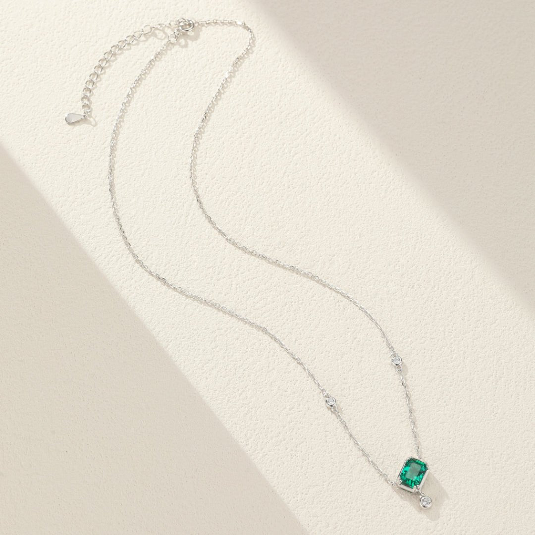 Collier Émeraude et Zircon en Argent Plaqué Platine - Biloria