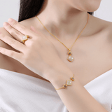 Collier Jade Blanc Lotus Bleu Argent Plaqué Or - Biloria