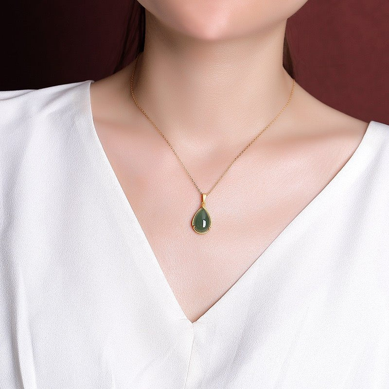 Collier Jade Goutte en Argent Plaqué Or pour Harmonie et Équilibre - Biloria