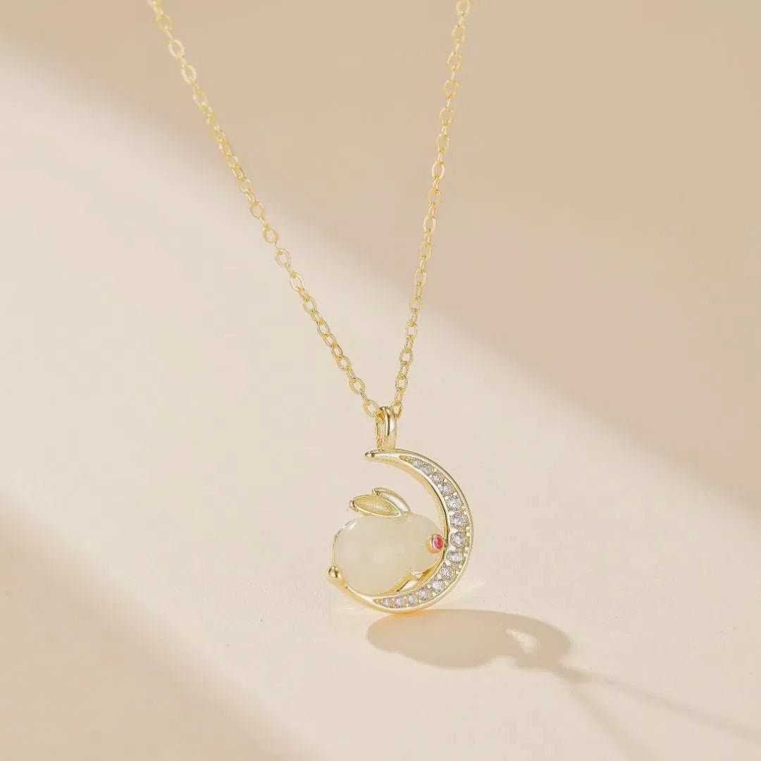 Collier Jade Lapin sur Lune Argent Plaqué Or - Biloria