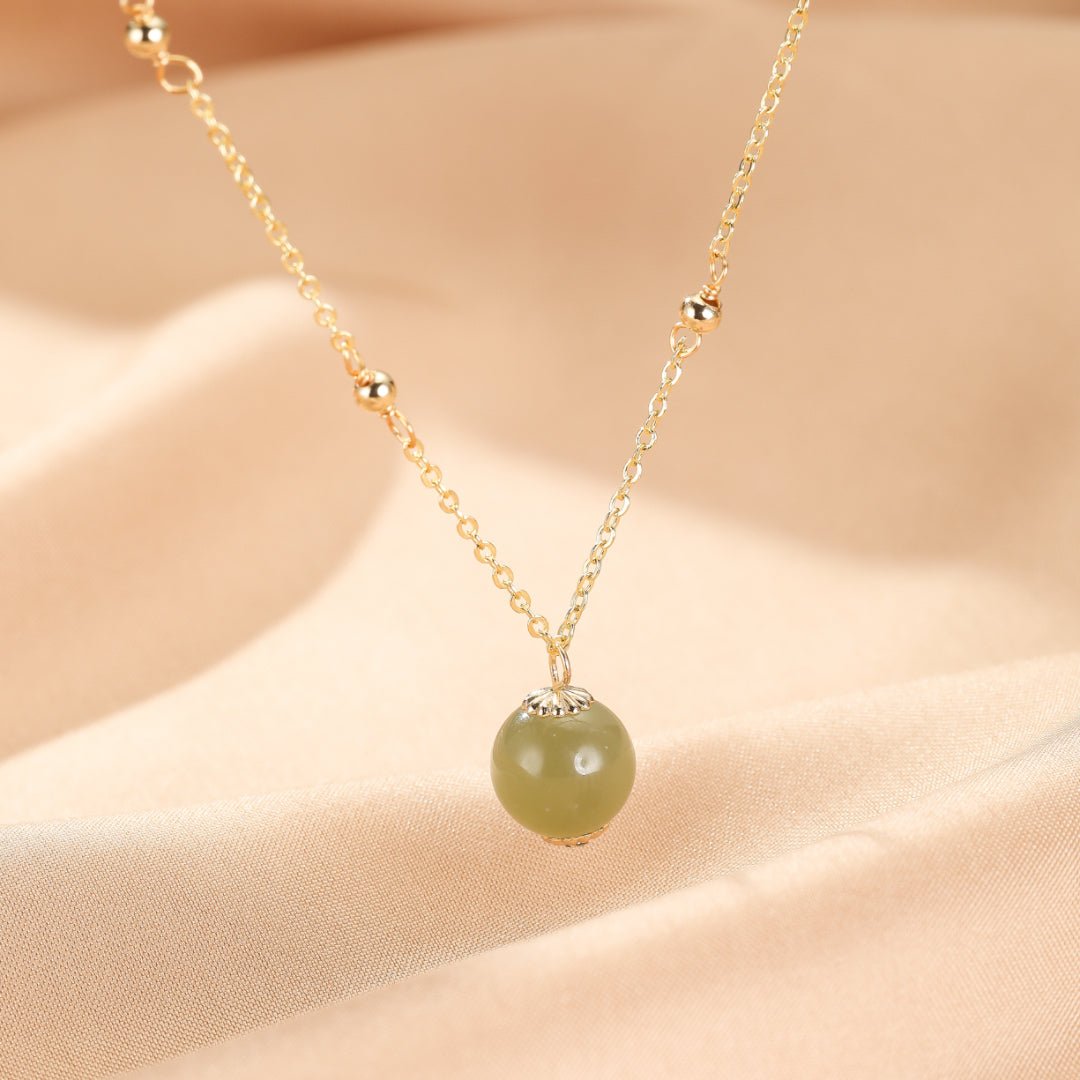 Collier Jade Néphrite, Chaîne Dorée Réglable | Bijou Zen - Biloria