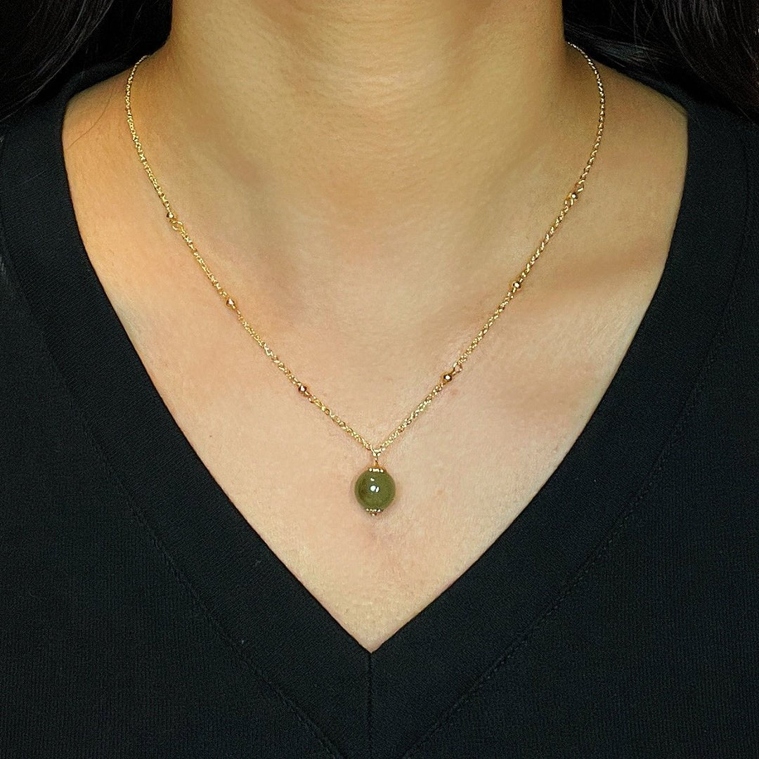 Collier Jade Néphrite, Chaîne Dorée Réglable | Bijou Zen - Biloria
