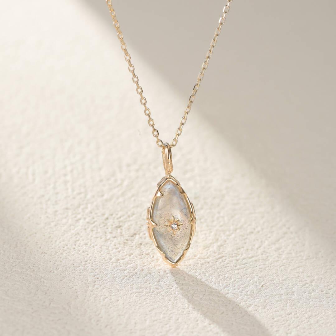 Collier Labradorite Apaisement Cosmique Argent Plaqué Or - Biloria