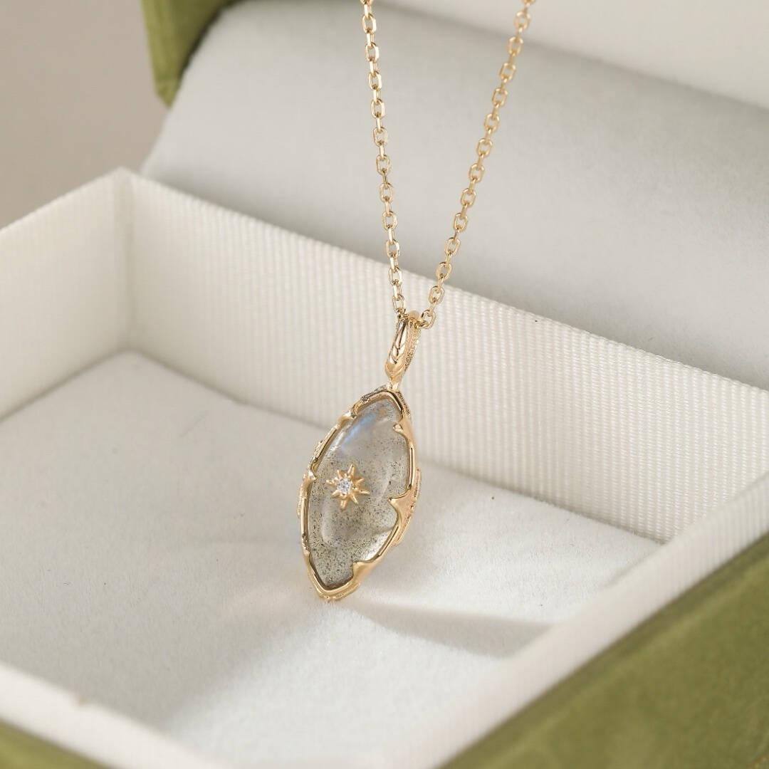 Collier Labradorite Apaisement Cosmique Argent Plaqué Or - Biloria