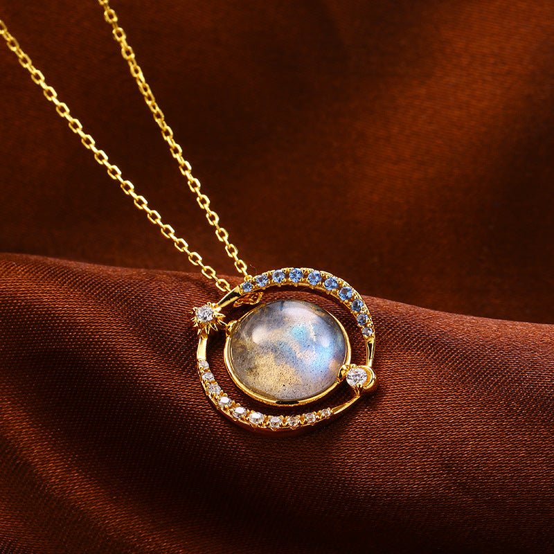 Collier Labradorite avec Pendentif Planète, Argent Plaqué Or 14k - Biloria