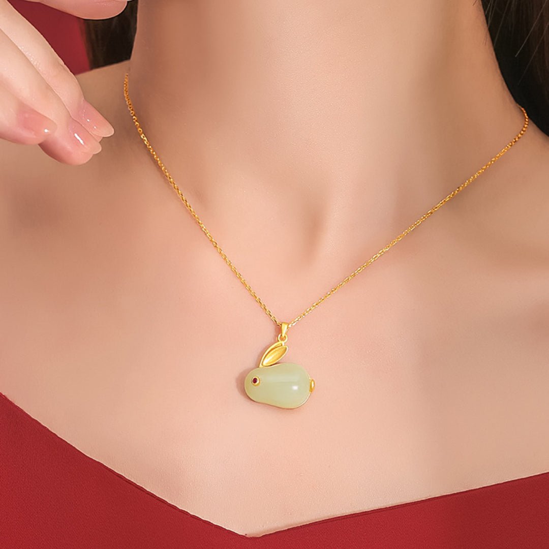 Collier Lapin en Jade et Argent Plaqué Or – Symbole de Sagesse - Biloria