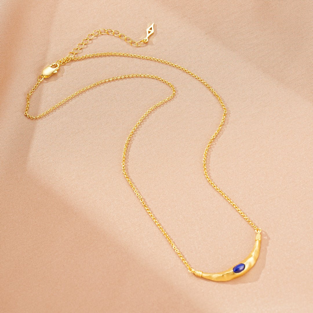 Collier Lune en Argent Plaqué Or avec Lapis Lazuli - Biloria